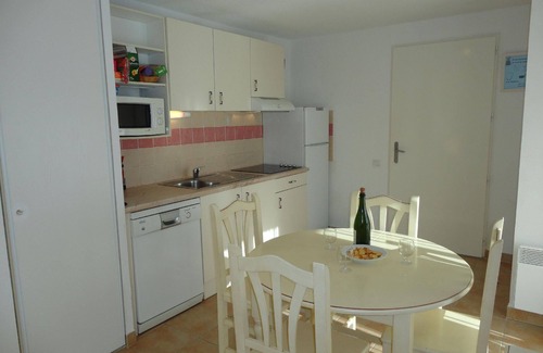 Homps House | Holiday house Homps for 1 - 6 persons with 2 bedrooms - Row house