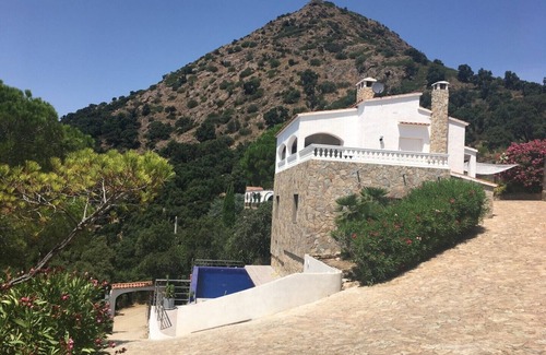 El Mas Fumats House | Holiday house in a unique quiet location - sea view - private pool - Internet