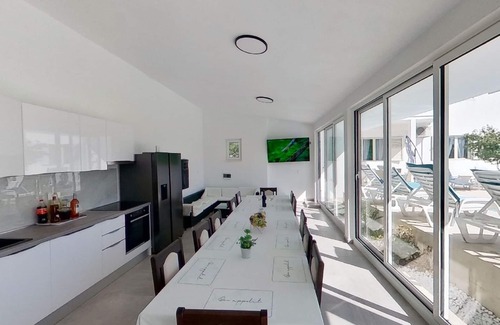 Neoric House | Holiday house Neoric for 1 - 12 persons with 5 bedrooms - Holiday house