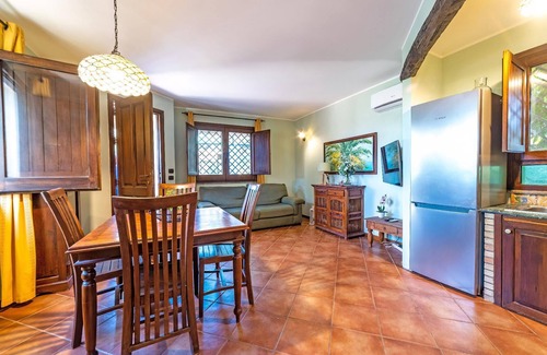 Villa Grazia di Carini House | Holiday house Villa Guarino for 1 - 6 persons with 3 bedrooms - Holiday house