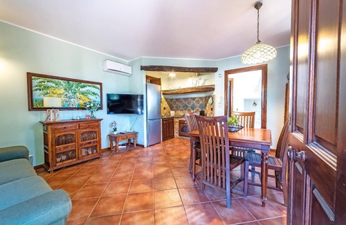 Villa Grazia di Carini House | Holiday house Villa Guarino for 1 - 6 persons with 3 bedrooms - Holiday house