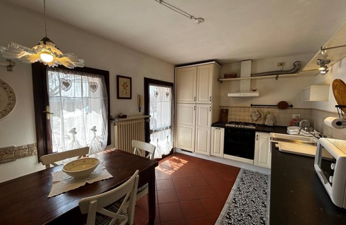 Cisano di Bardolino Villa | Holiday House with swimming pool near Padua and Venice