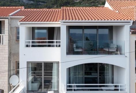 Bol Apartment | Holiday in Bol * yellow