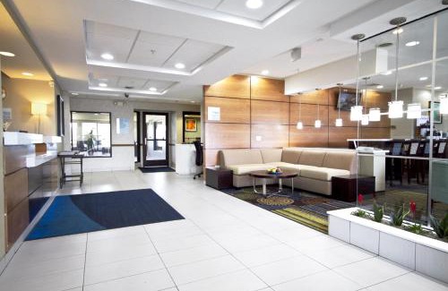 Adrian Hotel | Holiday Inn Express Adrian by IHG