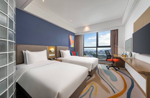 Liangshan Yi Hotel | Holiday Inn Express Xichang City Center by IHG