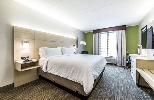 Flint Hotel | Holiday Inn Express Flint-Campus Area by IHG