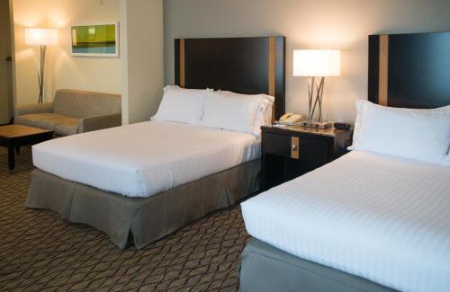 Chanhassen Hotel | Holiday Inn Express Hotel & Suites Chanhassen by IHG