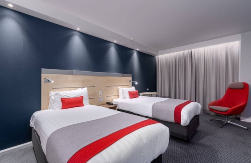 Burnley Hotel | Holiday Inn Express Hotel Burnley M65 JCT10 by IHG