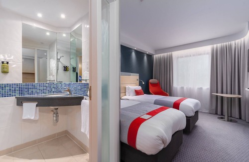 Burnley Hotel | Holiday Inn Express Hotel Burnley M65 JCT10 by IHG