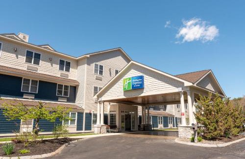 Seabrook Hotel | Holiday Inn Express Hotel & Suites Hampton South-Seabrook by IHG