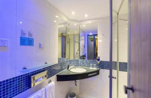 Sudstadt Hotel | Holiday Inn Express Nürnberg-Schwabach