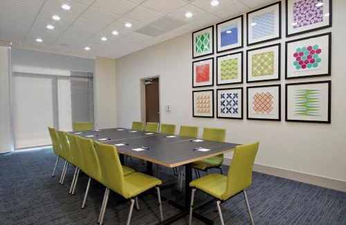 Brookshire Hotel | Holiday Inn Express & Suites - Brookshire - Katy Freeway by IHG