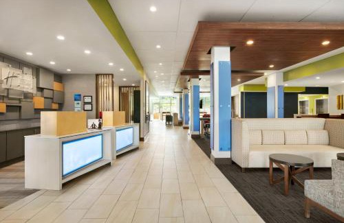 Salisbury Hotel | Holiday Inn Express & Suites Salisbury by IHG