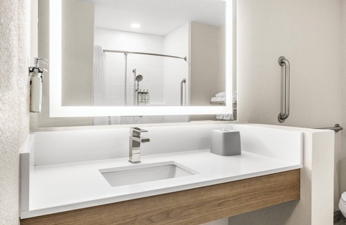 Maryvale Hotel | Holiday Inn Express & Suites Phoenix West Tolleson by IHG