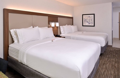 Lacey Hotel | Holiday Inn Express & Suites Lacey – Olympia by IHG