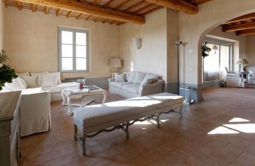 Cecina Villa | holiday vacation large villa rental, italy, tuscany, near seaside, casteglione, air conditioning, pool, view, wi-fi inte