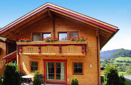 Niederau House | Holiday Village Wildschönau Traditional Chalet