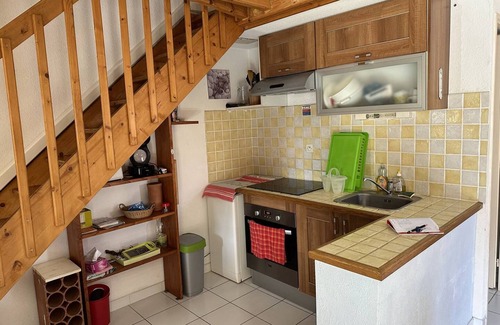 Narbonne-Plage Apartment | HOLIDAYLAND VILLA T2 MEZZANINE 127 sleeps 8 air-conditioned with veranda NARBONNE PLAGE