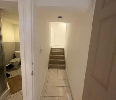 Dix Hills Apartment | Hollow high hill Ranch retreat