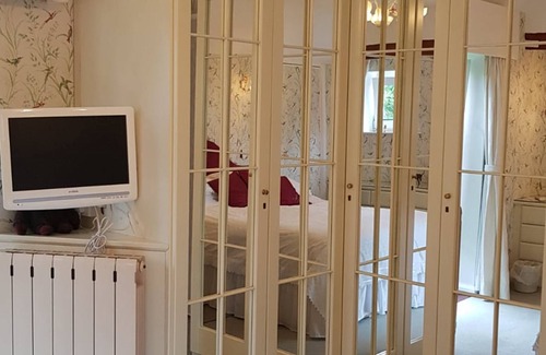 Sheffield Green Bed & Breakfast | Holly House