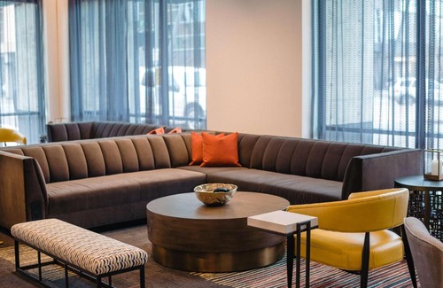 Central Area Hotel | Holman Riverfront Park Hotel Salem, Tapestry By Hilton