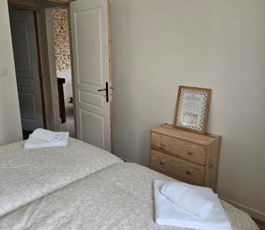 Sainpuits House | Holy Cottage