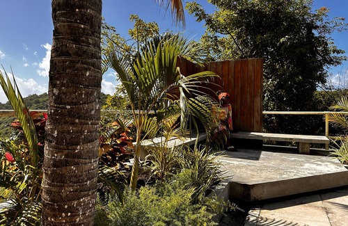 St. George's House | Home away from home in the tropics