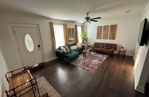 Mid City South House | Home in the Heart of the City