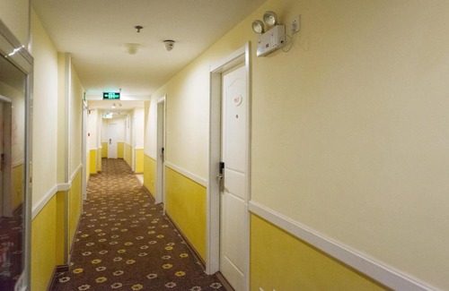 Xi Gang Hotel | Home Inn Dalian People's Square Xinkai Road