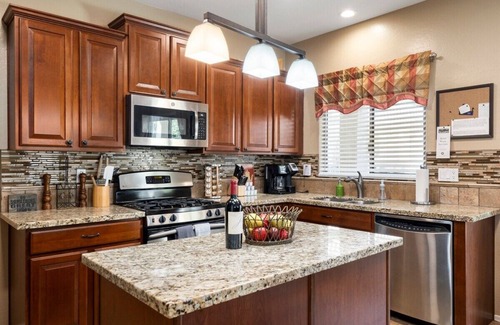 Glenhurst House | Home w/Heated Pool | Min to Spring Training | Game Room