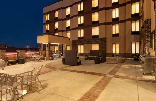 Union Square Hotel | Home2 Suites by Hilton Denver West/Federal Center