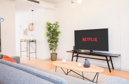 Santa Cruz de Tenerife Apartment | HomeForGuest Design Attic Apartment FREE Parking