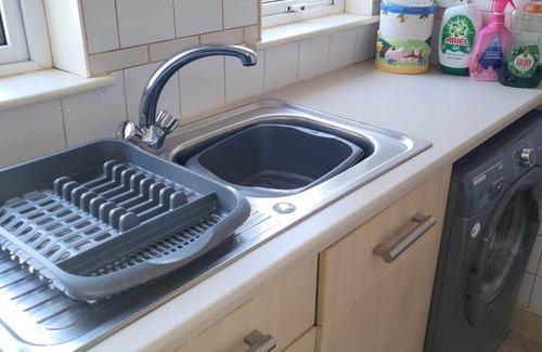 Levenmouth House | Homely Apartment near the Beach with Mini Luxuries