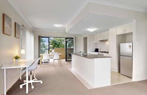 North Lakes Apartment | Homely Unit Near North Lakes