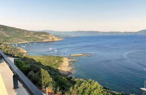Cargese Apartment | Homerez - Apartment Cargèse sea view