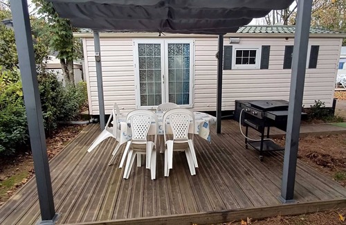 La Cotiniere House | Homerez - Bungalow in Saint-Pierre-d'Oléron