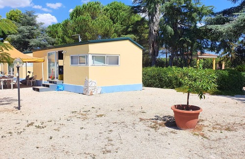 Lizzano House | Homerez - Bungalow 6 km away from the beach for 5 ppl. with shared pool