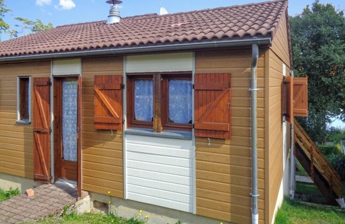 Saint-Gerons Ski Chalet | Homerez - Chalet in Saint-Gérons