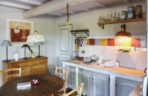 Oppede House | Homerez - Charming House in Oppède with Mountain View