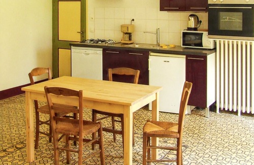 Ryes House | Homerez - Charming house in Ryes with enclosed garden & wheelchair access