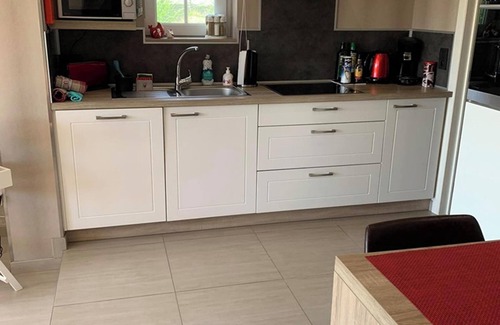 Herve Apartment | Homerez - Cosy Apartment in Herve with Garden and Terrace - 50m²