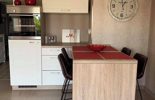 Herve Apartment | Homerez - Cosy Apartment in Herve with Garden and Terrace - 50m²