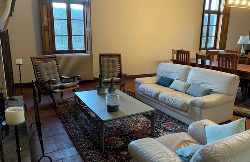 Tendu Villa | Homerez - Elegant Villa in Tendu with Private Pool