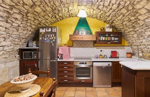 Castellbell I El Vilar Villa | Homerez - Villa in Castellbell i el Vilar