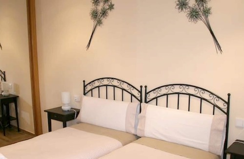 Puente-Arenas House | Homerez - House for 10 ppl. with garden and terrace at Merindad de Valdivielso