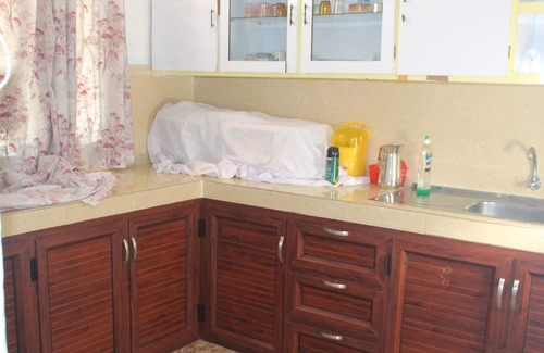 Vacoas-Phoenix House | Homerez - House for 7 ppl. with garden and terrace at Phoenix, Vacoas-Phoenix