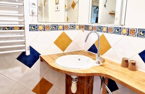 Lignairolles House | Homerez - House for 2 ppl. with shared pool and terrace at Lignairolles