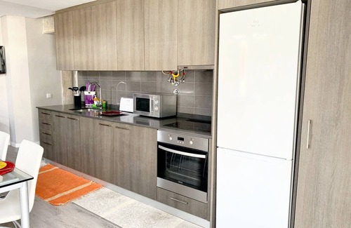 Castelo Branco House | Homerez - House in Castelo Branco, balcony and parking.