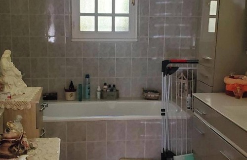 Perigueux Villa | Homerez - Luxurious Villa Périgueux, Private Pool