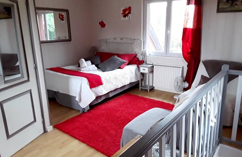 Les Authieux-Papion Apartment | Homerez - Nice appartement for 2 ppl. with terrace at Les Authieux Papion